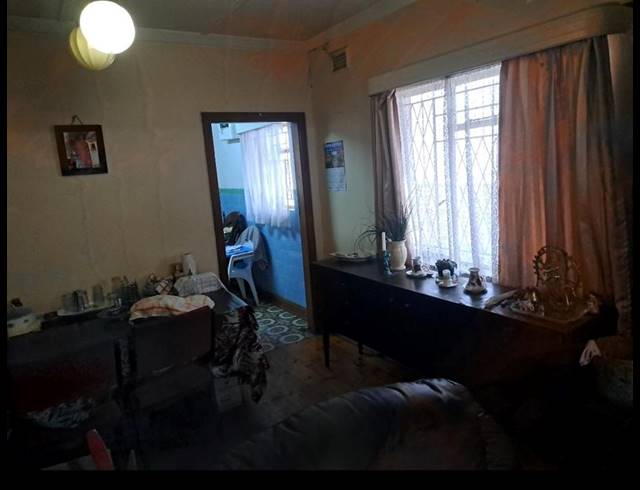 3 BEDROOM HOUSE FOR SALE IN OVERPORT